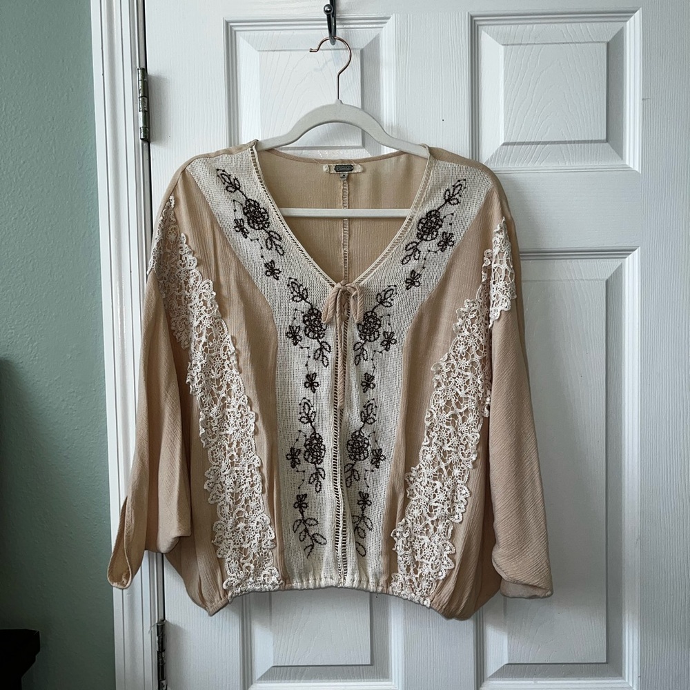 Gimmicks by BKE Cream BrownTie Front Embellished Blouse - Picture 2 of 4
